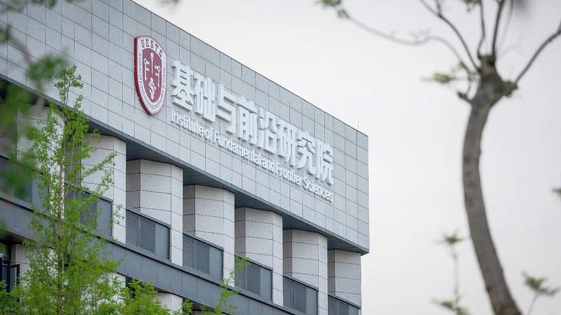 PCB孔径与板厚比：揭秘其标准与重要性